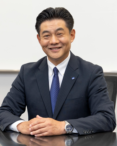 代表取締役社長　八所 孝志